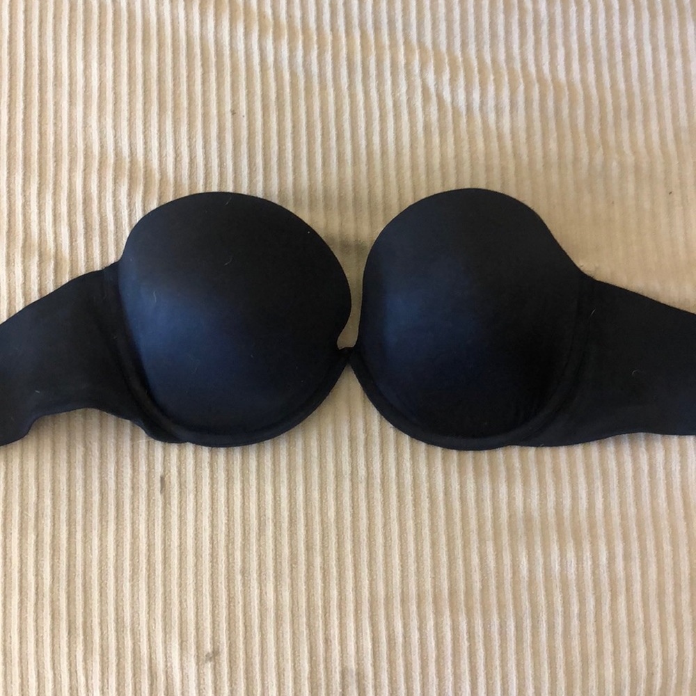 Victoria’s Secret Very Sexy Strapless Bra